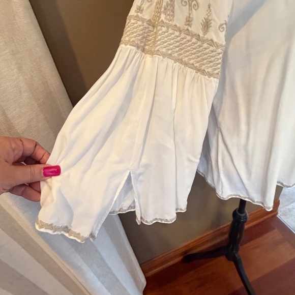 Chelsea & Theodore Boho Chic Blouse Bell Sleeve, Tan & Cream, Size Large - Picture 5 of 16